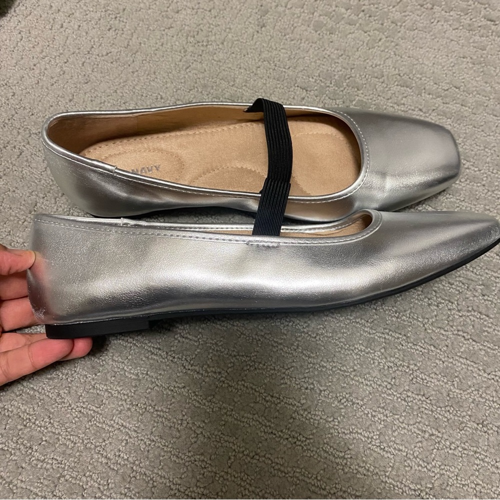 Old Navy Mary Jane Square-Toe Ballet Flats Silver Sz 9 - Picture 4 of 5